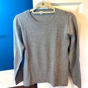 J crew grey crew neck sweater. Cotton/wool blend. Size medium